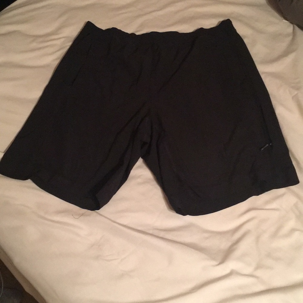 Lululemon pacebreaker Shorts